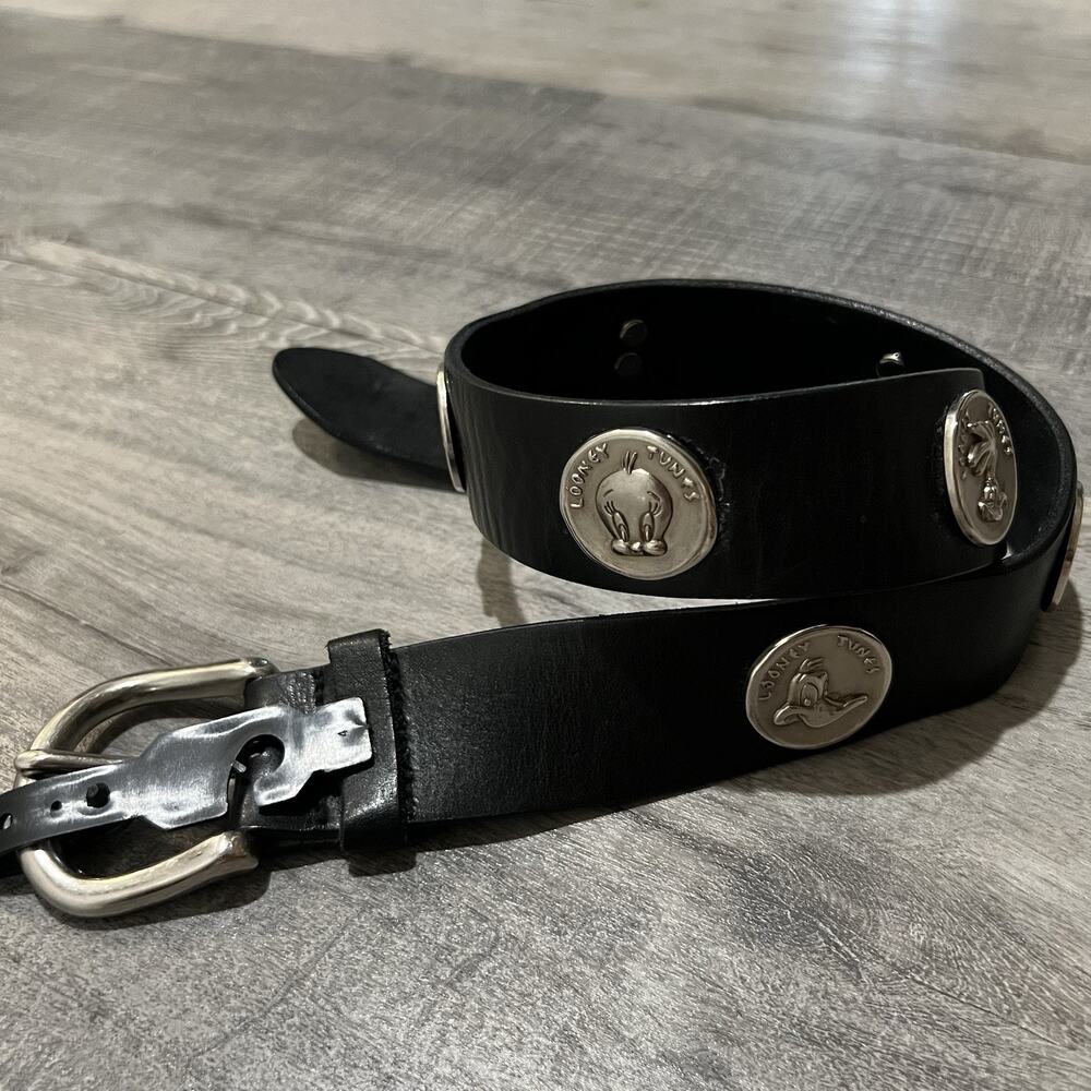 VTG Warner Brothers LOONEY TUNES Black Leather Belt Sz 28 Metal Coin Bugs Bunny